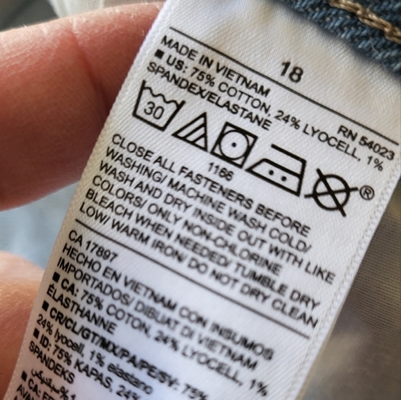 Extra Highrise Buttonfly Kicker Bootcut Jean Size 18 - Picture 14 of 15